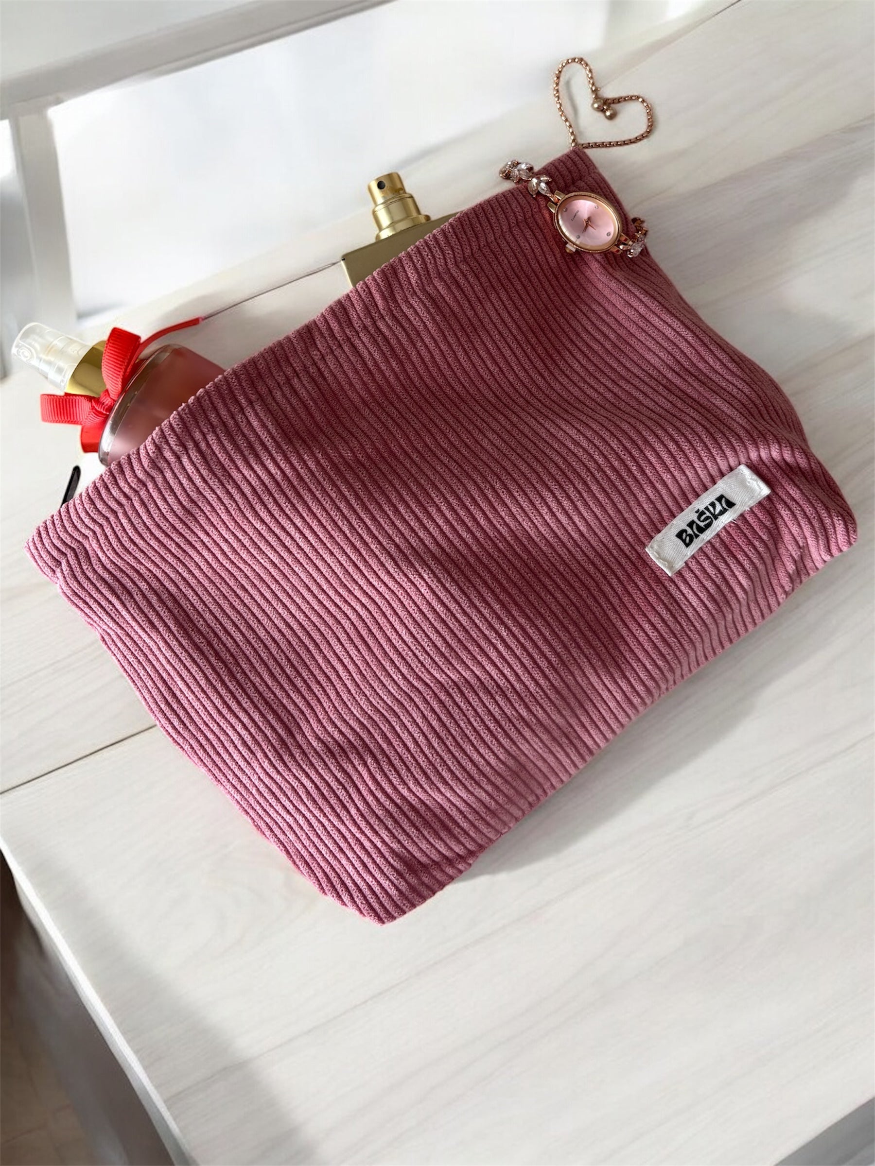 Trousse signature en velours côtelé "Douce Sauge"
